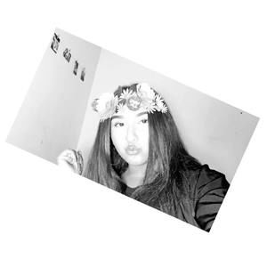 Meet your Posher, Monalysa